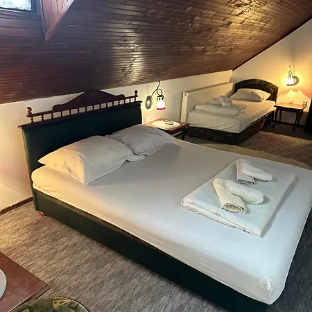 Prenociste Majkin Salas Farmház Palics