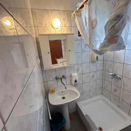 Prenociste Majkin Salas Farmház Palics