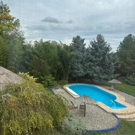 Prenociste Majkin Salas *